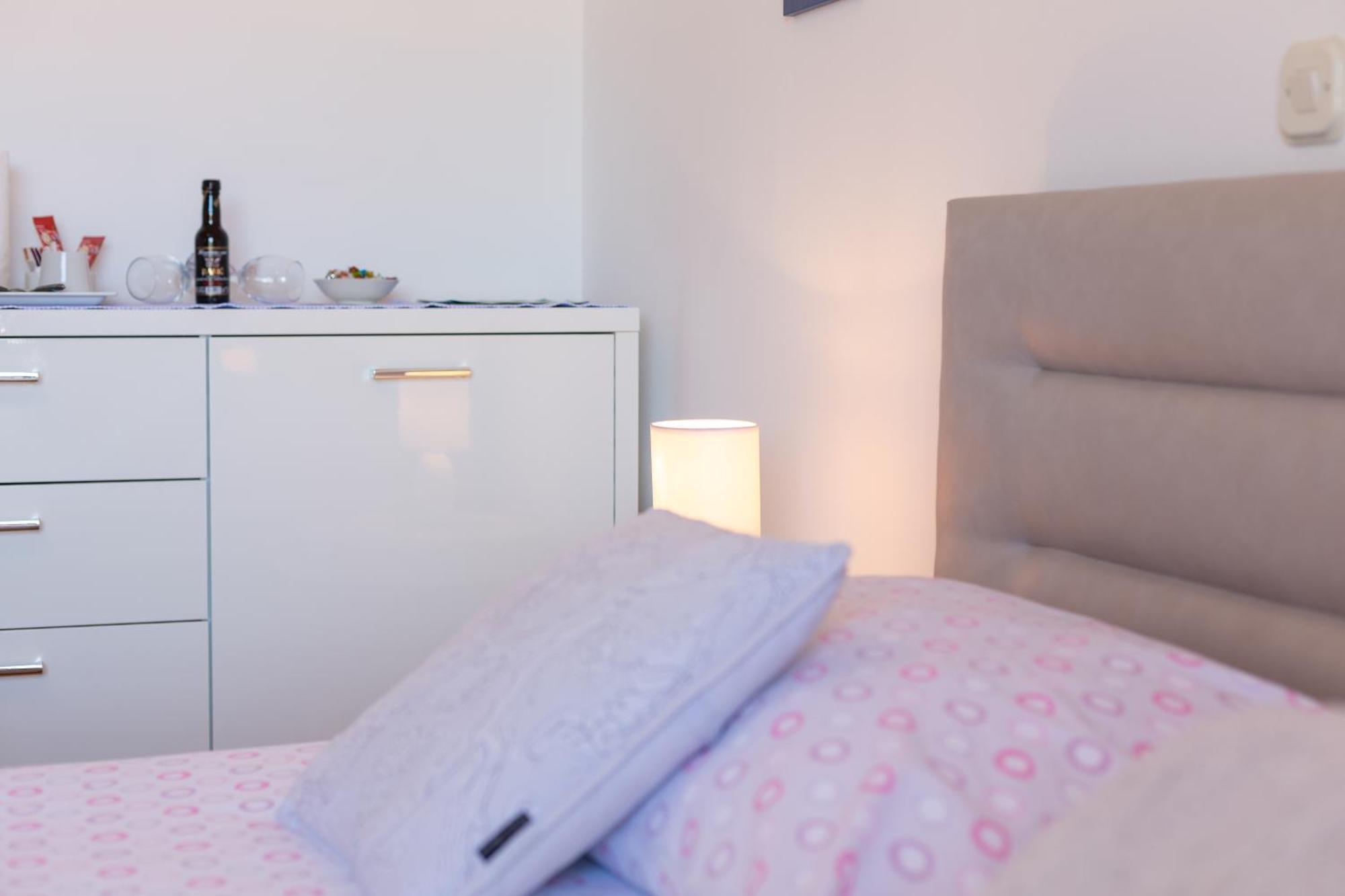 Apartmani Jakic 2 赫瓦尔 外观 照片
